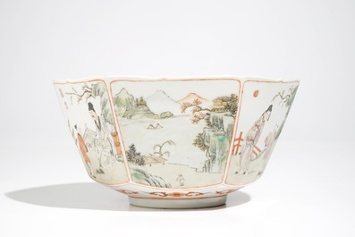 A Chinese hexagonal famille rose bowl, Jiaqing mark, 19/20th C.