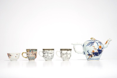 Un lot vari&eacute; en porcelaine de Chine grisaille, famille rose et de style Imari, Qianlong