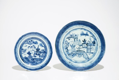 An 18-piece Chinese blue and white service with landscape design, early 19th C.