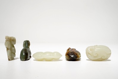 Five various Chinese jade carvings, 19/20th C.