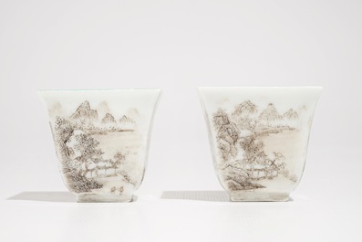 A pair of Chinese square-shaped cups with landscape design, Jiaqing mark, 19/20th C.