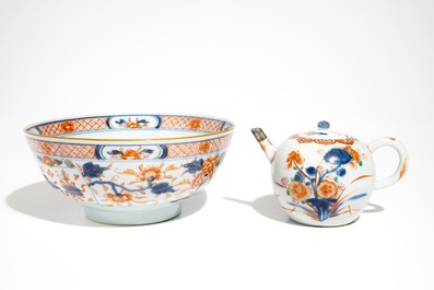A Chinese verte-Imari teapot and an Imari style bowl, Kangxi