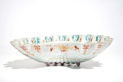 A Chinese famille rose shell-shaped basin, Qianlong