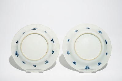 Two Chinese blue and white vases and a pair of plates, Kangxi