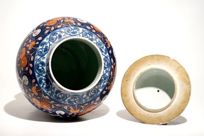A large Chinese Imari style baluster jar and cover, 18/19th C.
