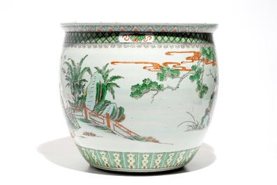 A Chinese famille verte fish bowl with figural design, 19th C.