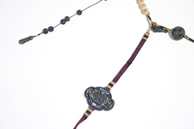 A Chinese ivory and enamelled silver court necklace, 18th C.