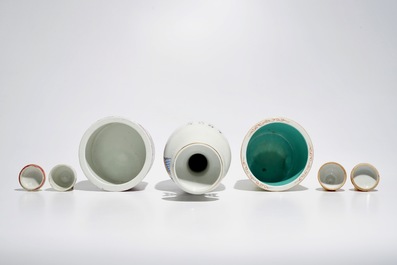 A group of Chinese polychrome and famille rose wares, 19/20th C.
