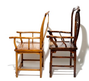 Two Chinese elm yoke-back chairs, 19/20th C.