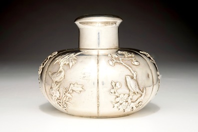 A Chinese silver tea caddy and an openworked dragon tazza, 19/20th C.