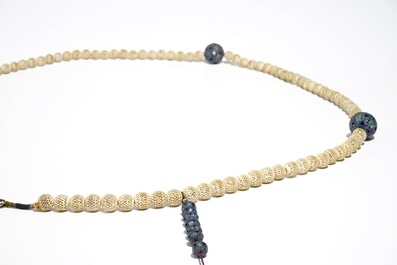 A Chinese ivory and enamelled silver court necklace, 18th C.