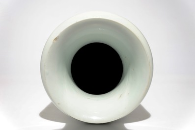 A Chinese famille rose Yongzheng-style rouleau vase, 19th C.