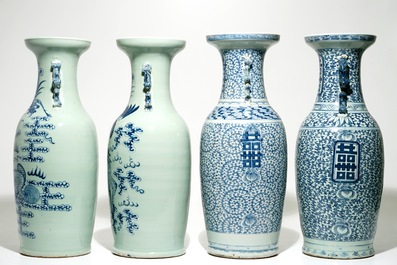 Twee paar Chinese blauwwitte vazen, &eacute;&eacute;n met celadon fondkleur, 19e eeuw