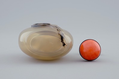 A fine Chinese agate snuff bottle, 18/19th C.