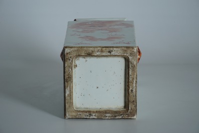 A square Chinese qianjiang cai vase with Buddhist lions, 19/20th C.