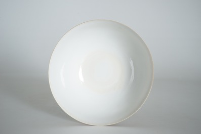 A Chinese eggshell bowl with landscape design, Zuo Guojun, dated 1961