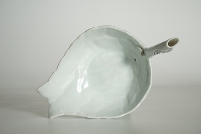 A Chinese blanc de Chine lotus-shaped water dropper, 19/20th C.