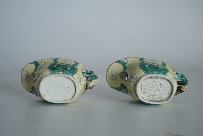 A pair of Chinese verte biscuit libation cups, 18/19th C.