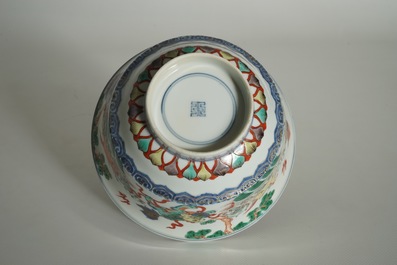 A Chinese famille verte bowl with Buddhist lions, Kangxi