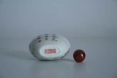 A Chinese qianjiang cai snuff bottle with calligraphy and flowers, 19/20th C.