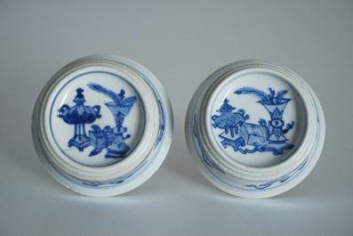 A pair of round Chinese blue and white salts, Kangxi