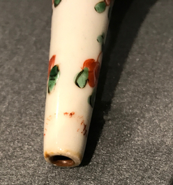 A Chinese famille verte sprinkler and a mug, Kangxi