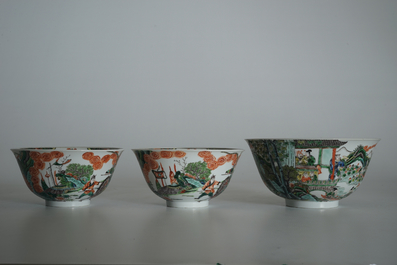 Trois bols en porcelaine de chine famille verte, 19&egrave;me