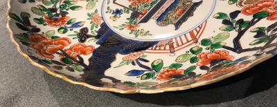 A Chinese verte-Imari lobed dish for the Japanese market, Kangxi