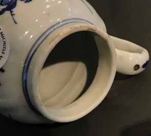 Drie Chinese blauwwitte Hatcher cargo type mosterdpotjes met deksels, Transitie periode