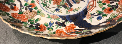 A Chinese verte-Imari lobed dish for the Japanese market, Kangxi