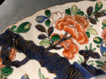 A Chinese verte-Imari lobed dish for the Japanese market, Kangxi