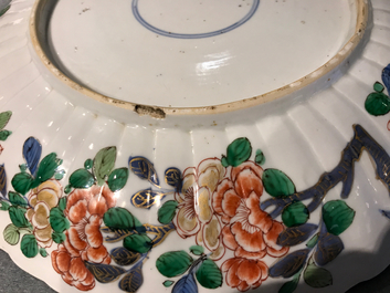 A Chinese verte-Imari lobed dish for the Japanese market, Kangxi