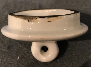 A Chinese famille rose Wu Shuang Pu teapot, 19th C.