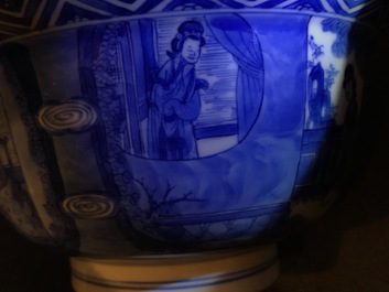 Een Chinese blauwwitte klapmutskom, Kangxi merk en periode