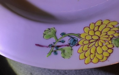 Two Chinese famille rose plates with a lady with child, Yongzheng