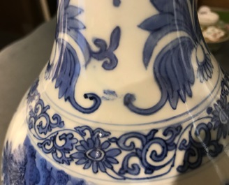 Een Chinese blauwwitte flesvormige vaas, Transitie periode