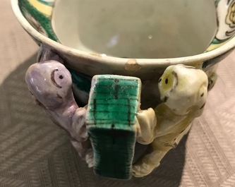 Een Chinese famille verte libation cup, Kangxi