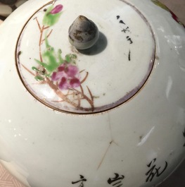 Vijf diverse Chinese famille rose vazen, 19/20e eeuw