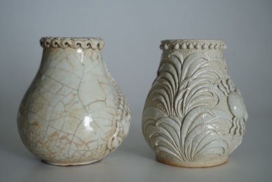 Two Chinese Nanking crackle-glazed hu vases with crabs and mythical beasts, 19th C.