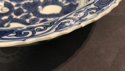 A Chinese blue and white bowl with figures, Kangxi, and a klapmuts crane bowl, probably Wanli