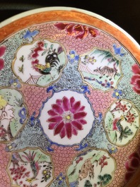 Quatre tasses et soucoupes en porcelaine de Chine famille rose, Yongzheng/Qianlong