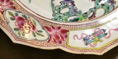 A Chinese famille rose lotus-shaped plate with Shou Lao, Yongzheng