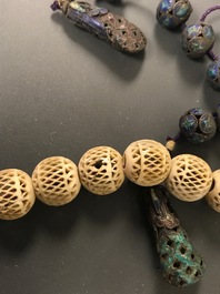 A Chinese ivory and enamelled silver court necklace, 18th C.