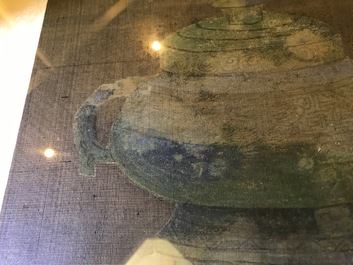 Quatre tableaux encadr&eacute;s aux antiquit&eacute;s et fleurs, Chine, 19&egrave;me