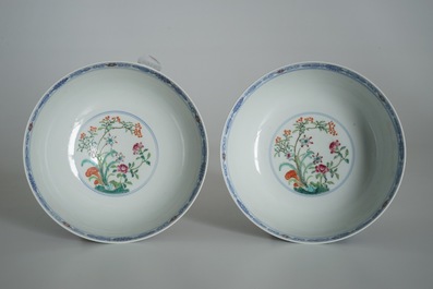 A pair of Chinese doucai bowls with floral famille rose medallions, 4-character mark, 19/20th C.