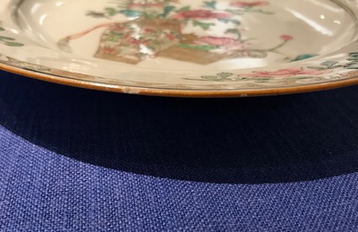 A Chinese famille rose plate with a flower basket, Yongzheng