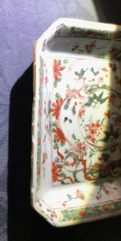Een Chinese blauwwitte kom, een famille verte schoteltje, Kangxi en een paar Imari-stijl borden, Qianlong