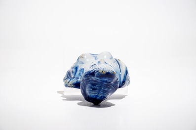 Een blauwwitte Delftse buste van een dame, 18e eeuw