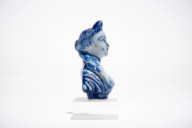Een blauwwitte Delftse buste van een dame, 18e eeuw