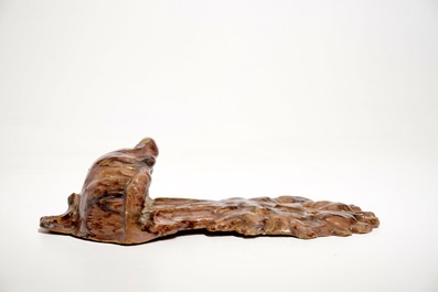 A faux-marble Bruges faience holy water font, Pulinx workshop, 18th C.